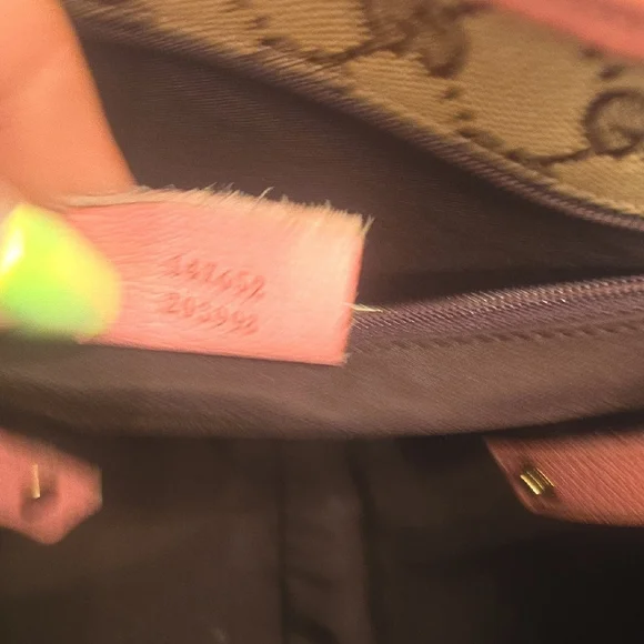 Gucci Pink Shoulder Bag with Dome Shape Amazing Clean Condition Authentic COA - Picture 7 of 16